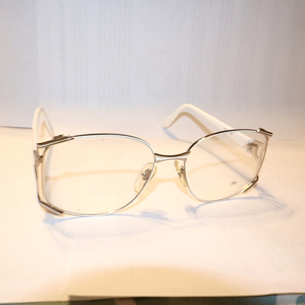 LAUREN BACALL Eyeglasses  white